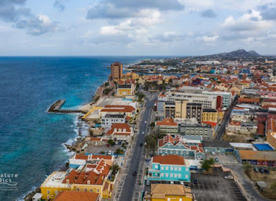 curacao/punda/landmark/marichi-pier