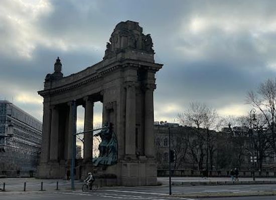 germany/berlin/landmark/charlottenburg-gate