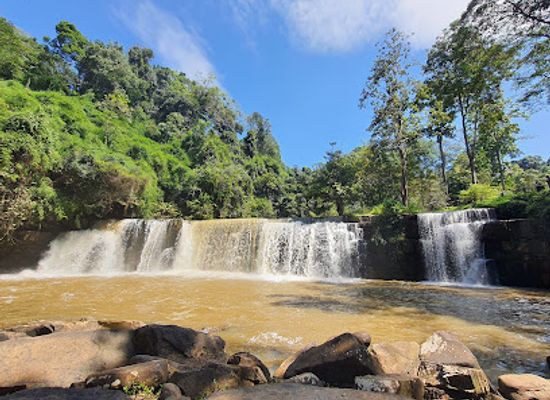 thailand/phetchabun-mountains/landmark/sri-dit-waterfall