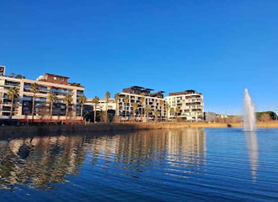 france/montpellier/port-marianne/landmark/place-michel-rocard