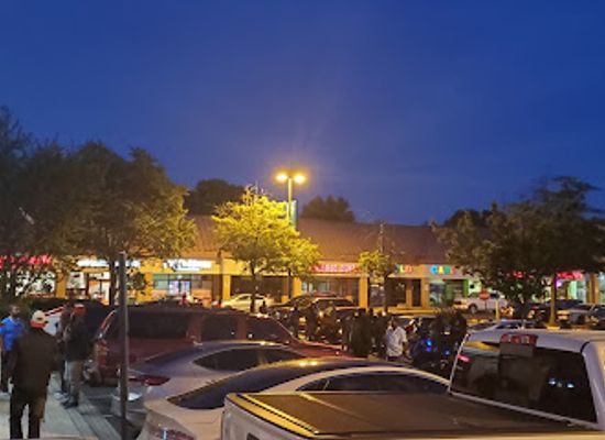 maryland/waldorf/landmark/shark-bar-and-seafood-house