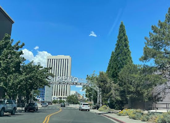 nevada/reno/midtown-reno/landmark/old-reno-arch