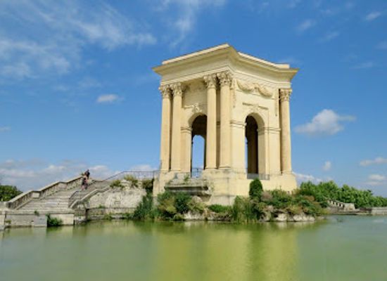 france/montpellier/historic-center/landmark/aqueduc-saint-clement