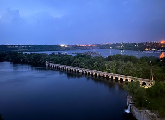 ukraine/zaporozhye/landmark/dnipro-hydroelectric-power-plant-1569mw