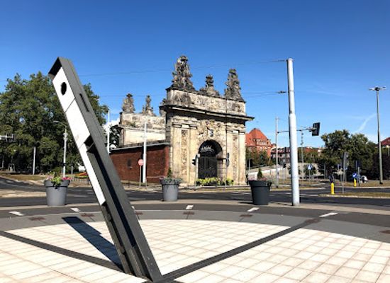 poland/szczecin-lagoon/landmark/szczecin-sundial