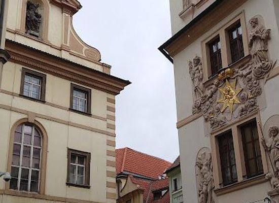 czechia/prague/landmark/dum-u-zlate-studny