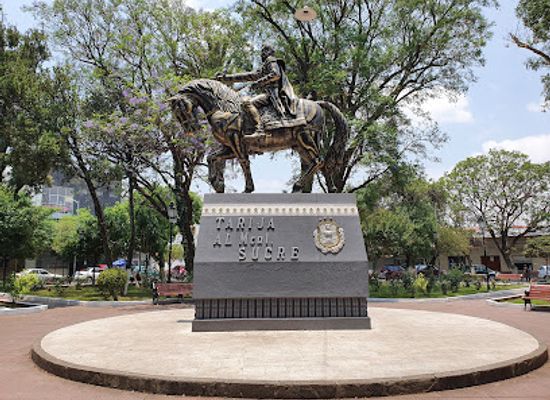 bolivia/tarija-valley/landmark/sucre-plaza