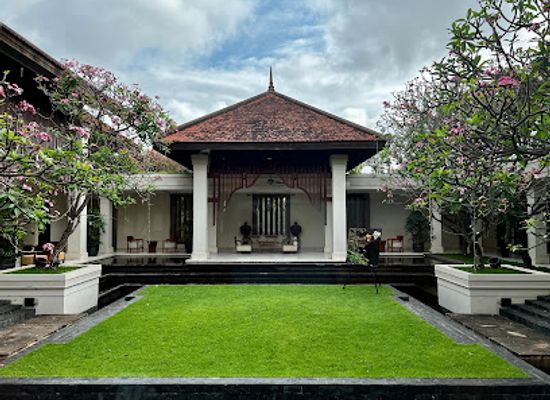 cambodia/takeo/landmark/chi-restaurant-bar-at-anantara-angkor-resort