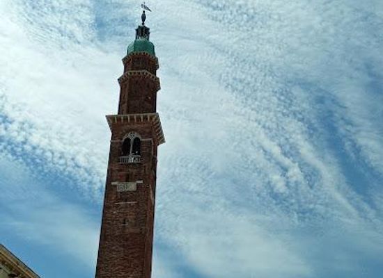 italy/veneto/landmark/piazza-della-biade
