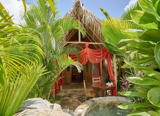 dominican-republic/samana-peninsula/landmark/chalet-tropical-hotel-bar-restaurant