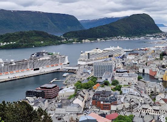 norway/more-og-romsdal/landmark/fjellstua