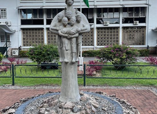 suriname/saramacca-district/landmark/mama-sranan