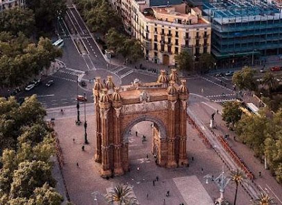 spain/barcelona/landmark/passeig-de-lluis-companys