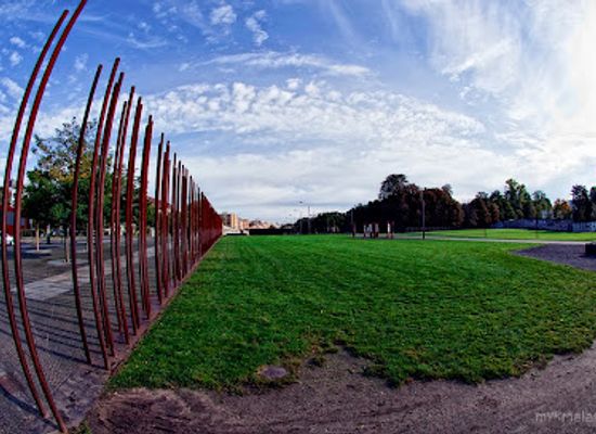 germany/berlin/landmark/berlin-wall-memorial