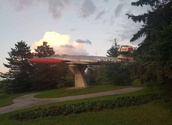 canada/greater-toronto-area/landmark/avro-canada-monument
