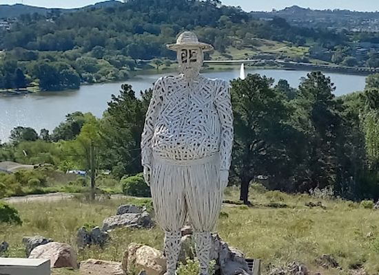 argentina/tigre/landmark/monument-to-don-quixote