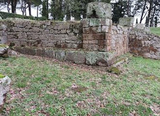 italy/umbria/landmark/ruins-of-etrurian-temple-of-belvedere