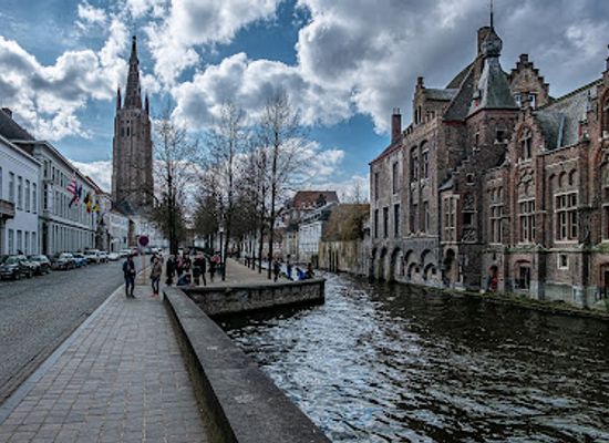 belgium/bruges/historic-centre-of-bruges/landmark/viewpoint-de-dijver