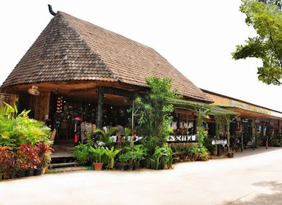 laos/savannakhet/landmark/lao-house-shopping-center