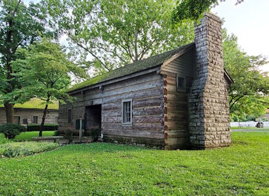 kentucky/outer-bluegrass/landmark/constitution-square-historic-site