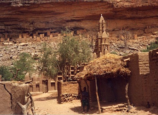 mali/dogon-country/landmark/bandiagara-escarpment
