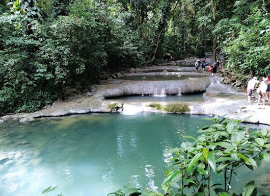 guatemala/livingston/landmark/siete-altares