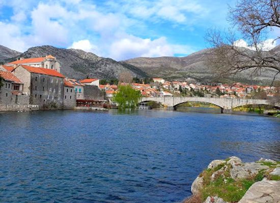 bosnia-and-herzegovina/trebinje-region/landmark/park-trebinje
