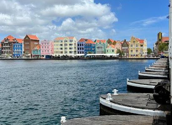 curacao/willemstad/landmark/kon-emmabrug