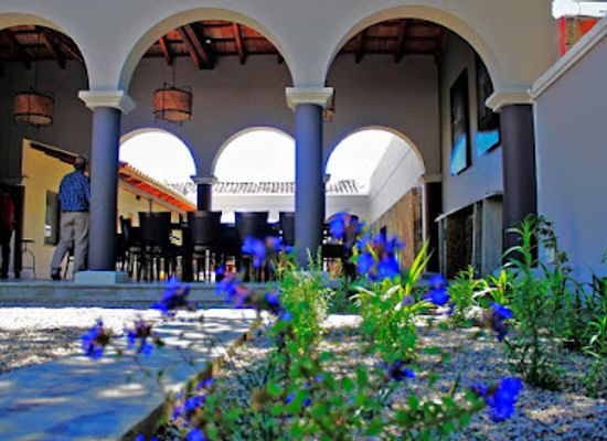 argentina/cafayate/landmark/bad-brothers-wine-experience