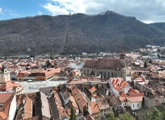 romania/brasov/landmark/literele-brasovului