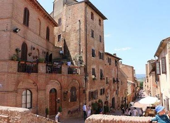 italy/tuscany/landmark/certaldo
