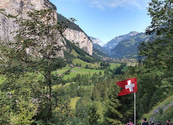 switzerland/lauterbrunnen-valley/landmark/trummelbach-falls