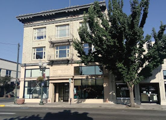 oregon/klamath-falls/landmark/mermaid-garden-cafe