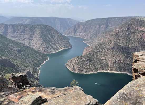 utah/flaming-gorge-national-recreation-area/landmark/flaming-gorge-dam-visitor-center