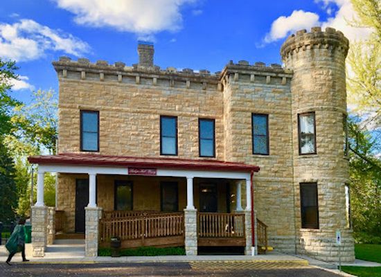 illinois/joliet/landmark/bishops-hill