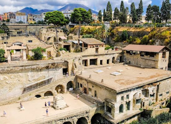 italy/herculaneum/landmark/discover-south-tour-operator-campania