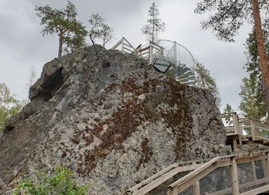 finland/south-ostrobothnia/landmark/lostenen-glacial-erratic-boulder