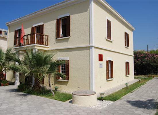 albania/vlora-region/landmark/national-museum-of-independence