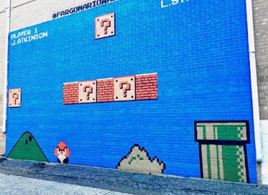 north-dakota/drift-prairie/landmark/fargomariowall