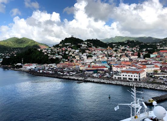 grenada/morne-rouge-beach/landmark/annandale-waterfall-forest-park