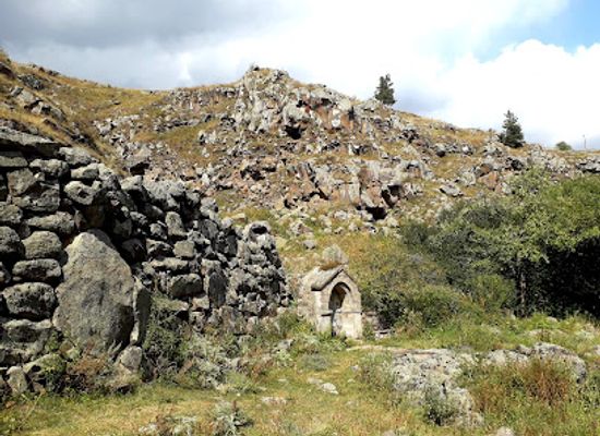 georgia/shida-kartli/landmark/avranlo-megalithic-fortress