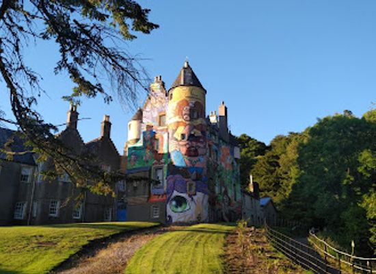united-kingdom/ayrshire/attraction/kelburn-castle-and-estate-2