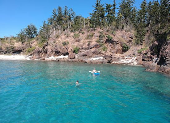 australia/whitsunday-islands/landmark/dumbell-island