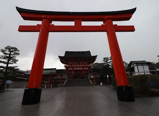 japan/kyoto/fushimi-inari/landmark/tower-gate