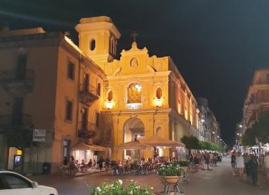 italy/sorrento/landmark/piazza-torquato-tasso-9
