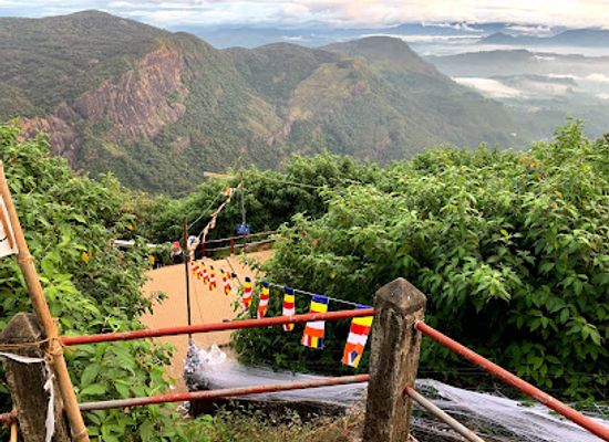 sri-lanka/ratnapura-district/landmark/indi-katupana-point-of-needles