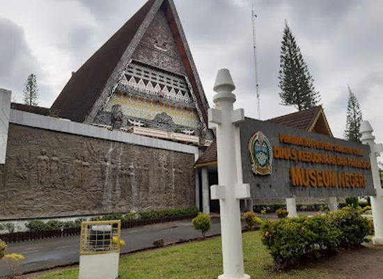 indonesia/medan/landmark/state-museum-of-north-sumatra