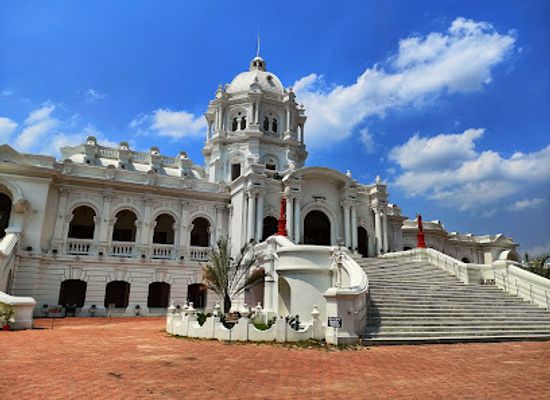 india/agartala/landmark/ujjayanta-palace