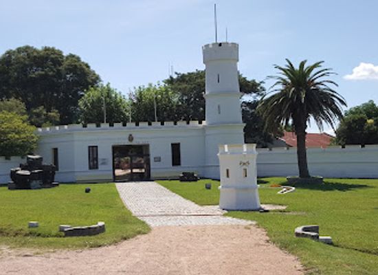uruguay/durazno/landmark/museo-batalla-del-rio-de-la-plata-cuartel-paso-del-rey