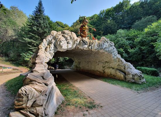 bulgaria/danubian-plain/landmark/ledenika-cave